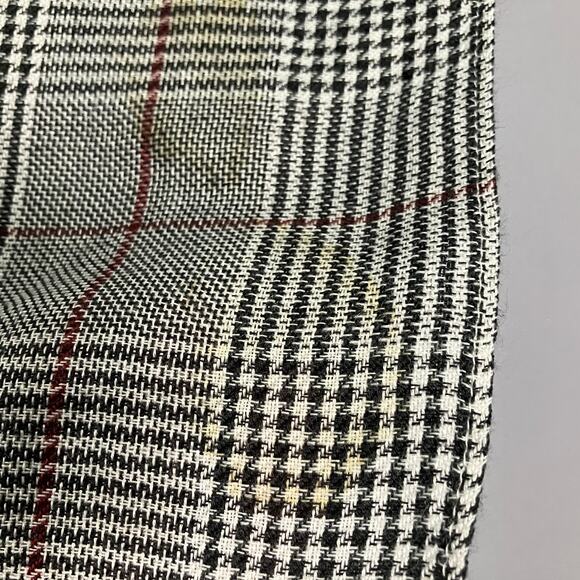 H&M Plaid Checkered Fringe Scarf Acrylic Wool Blend Gray Red 32x84 Unisex - Picture 11 of 11